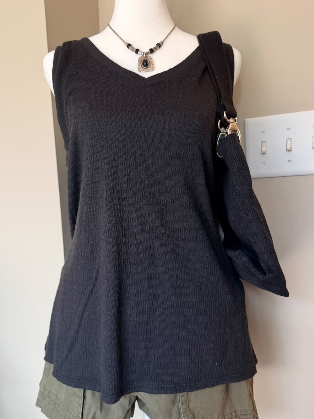 Bluma Black Textured Crinkle Tank Top V-neck - Size M